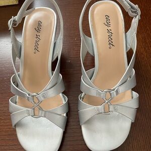 Easy Street Women's Silver Sandals